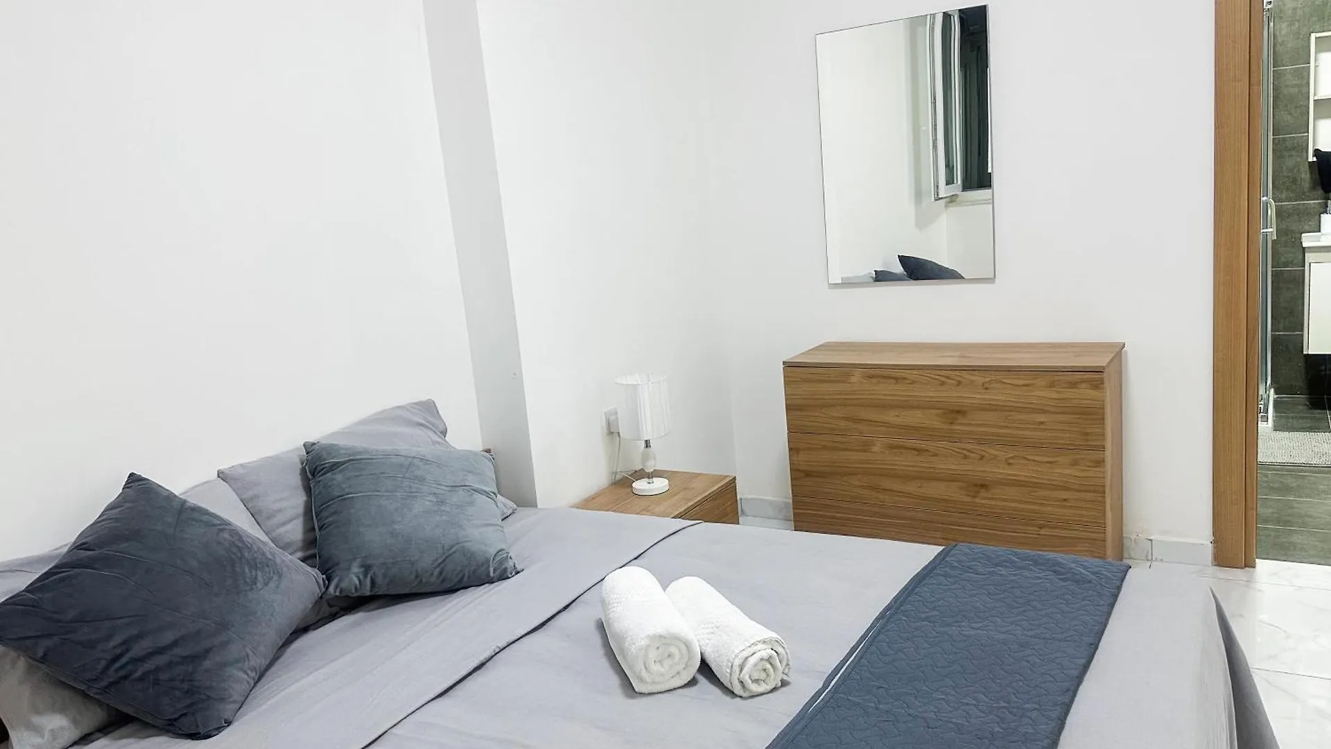 Brand New Room In St Julians San Ġiljan Malta